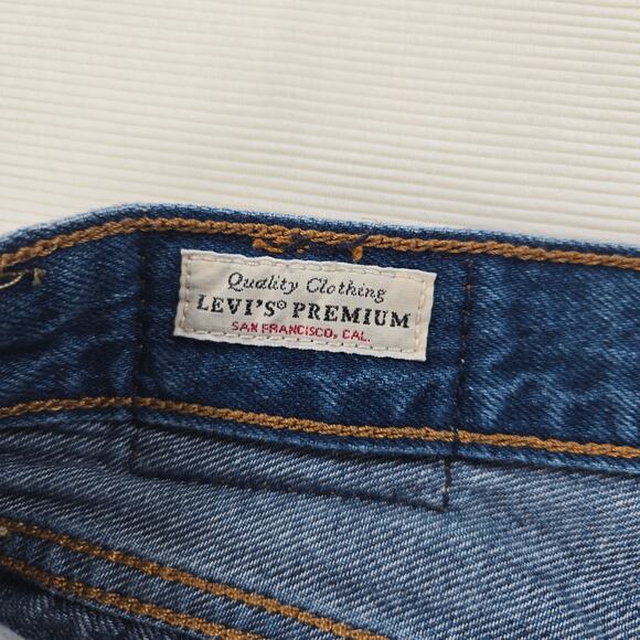 Levi's Premium Ribcage Straight Button Fly Raw Hem Denim Stretch Jeans Size 31 - Picture 3 of 9